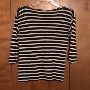 Quarter sleeve shirt